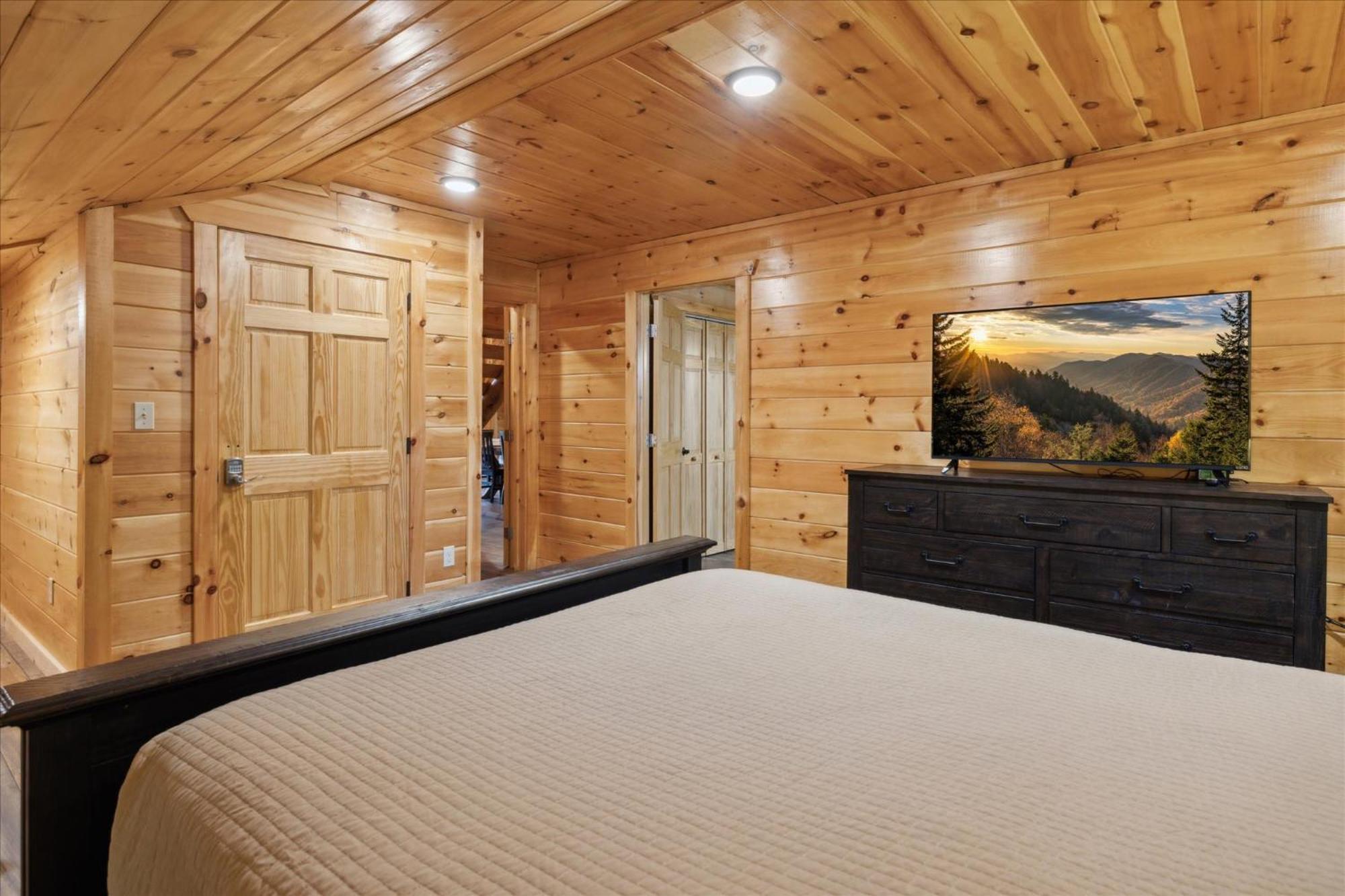 Hot Tub Fire Pit Game Room Theater Easy Access Sleeps 12 - Black Bear Lodge Pigeon Forge Εξωτερικό φωτογραφία