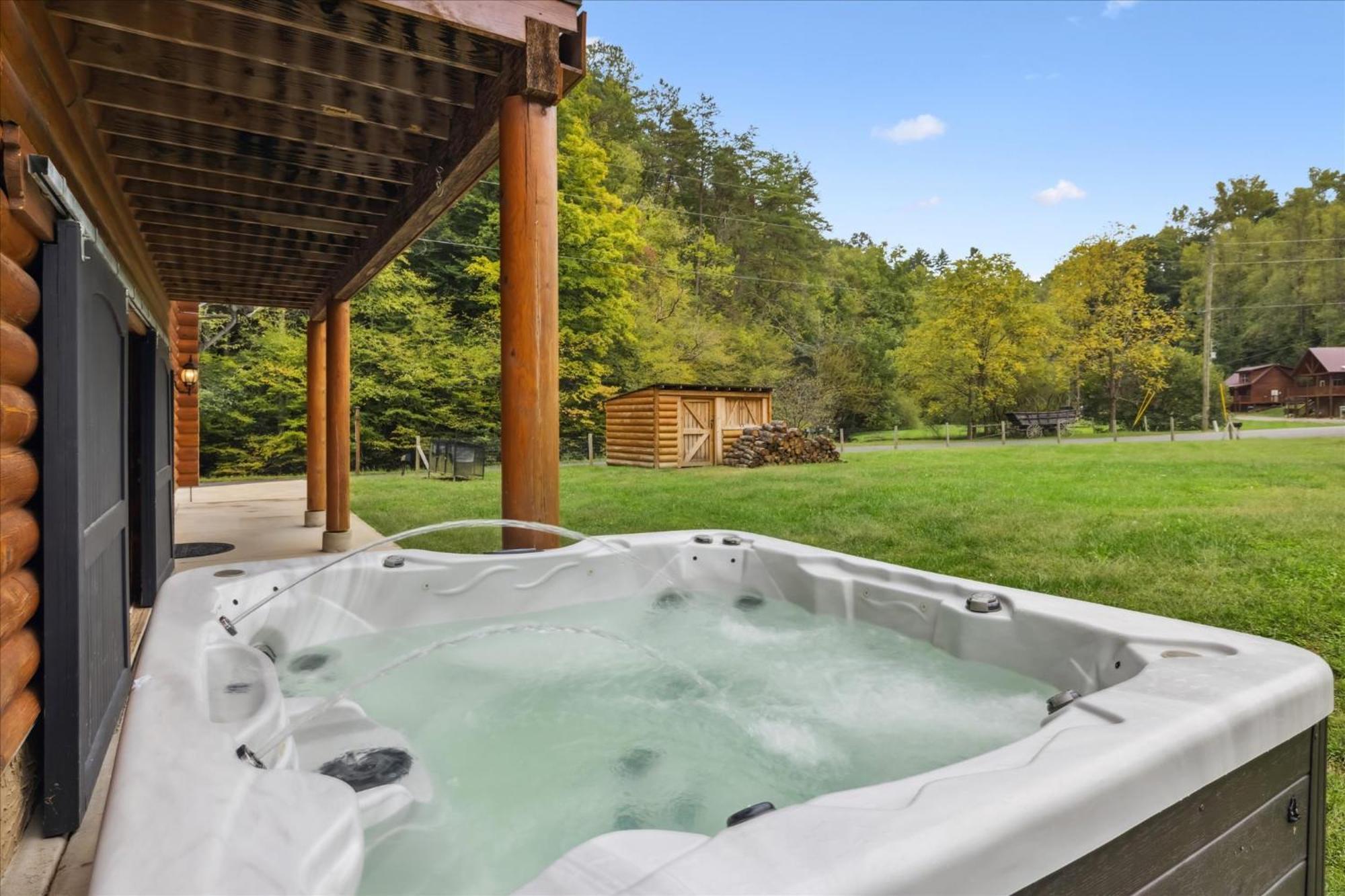 Hot Tub Fire Pit Game Room Theater Easy Access Sleeps 12 - Black Bear Lodge Pigeon Forge Εξωτερικό φωτογραφία