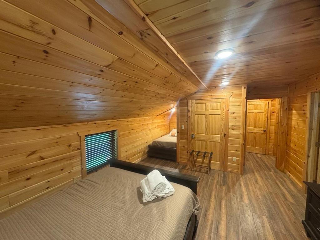 Hot Tub Fire Pit Game Room Theater Easy Access Sleeps 12 - Black Bear Lodge Pigeon Forge Εξωτερικό φωτογραφία